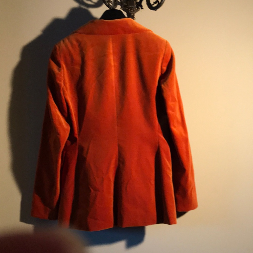 Tahari bright pumpkin velvet jacket. Size 6 - Picture 2 of 5
